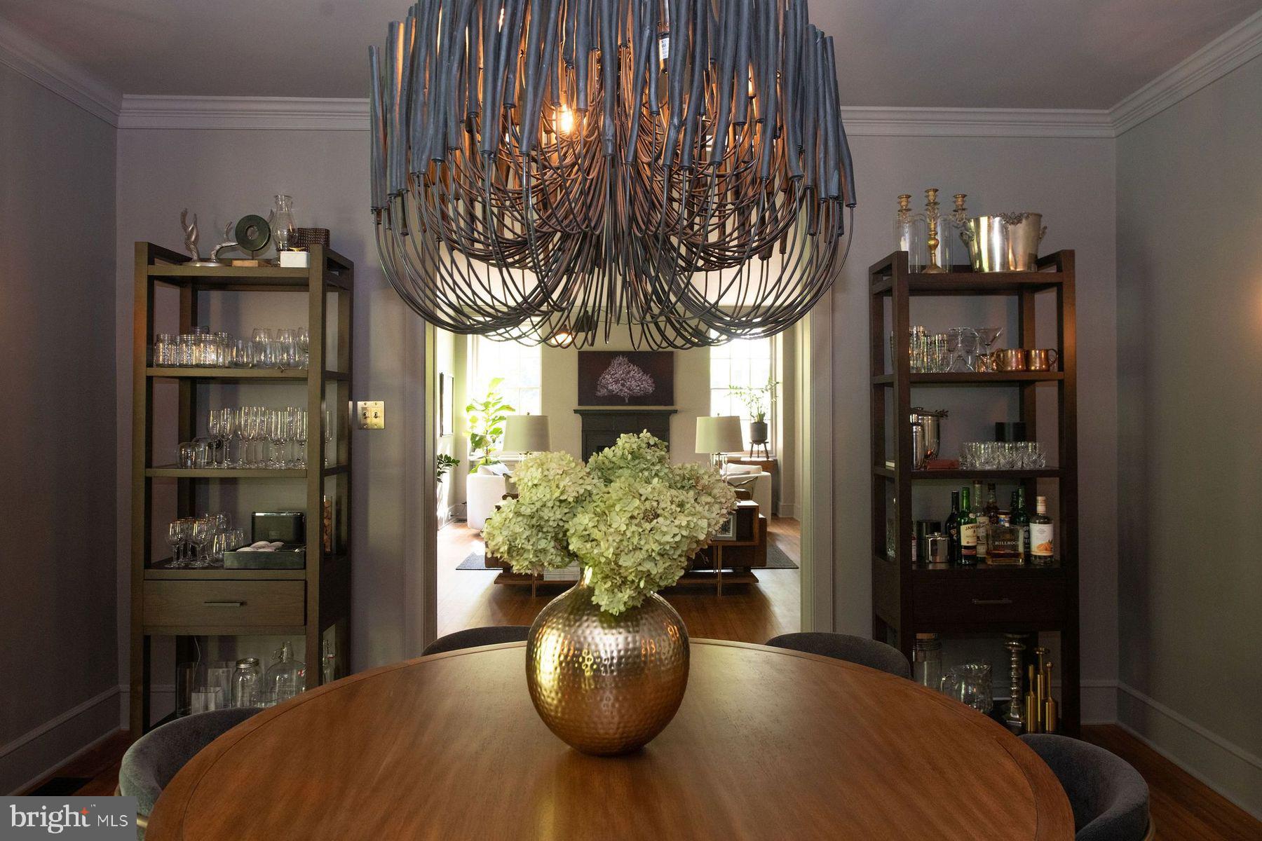 CHESTNUT HILL - Residential