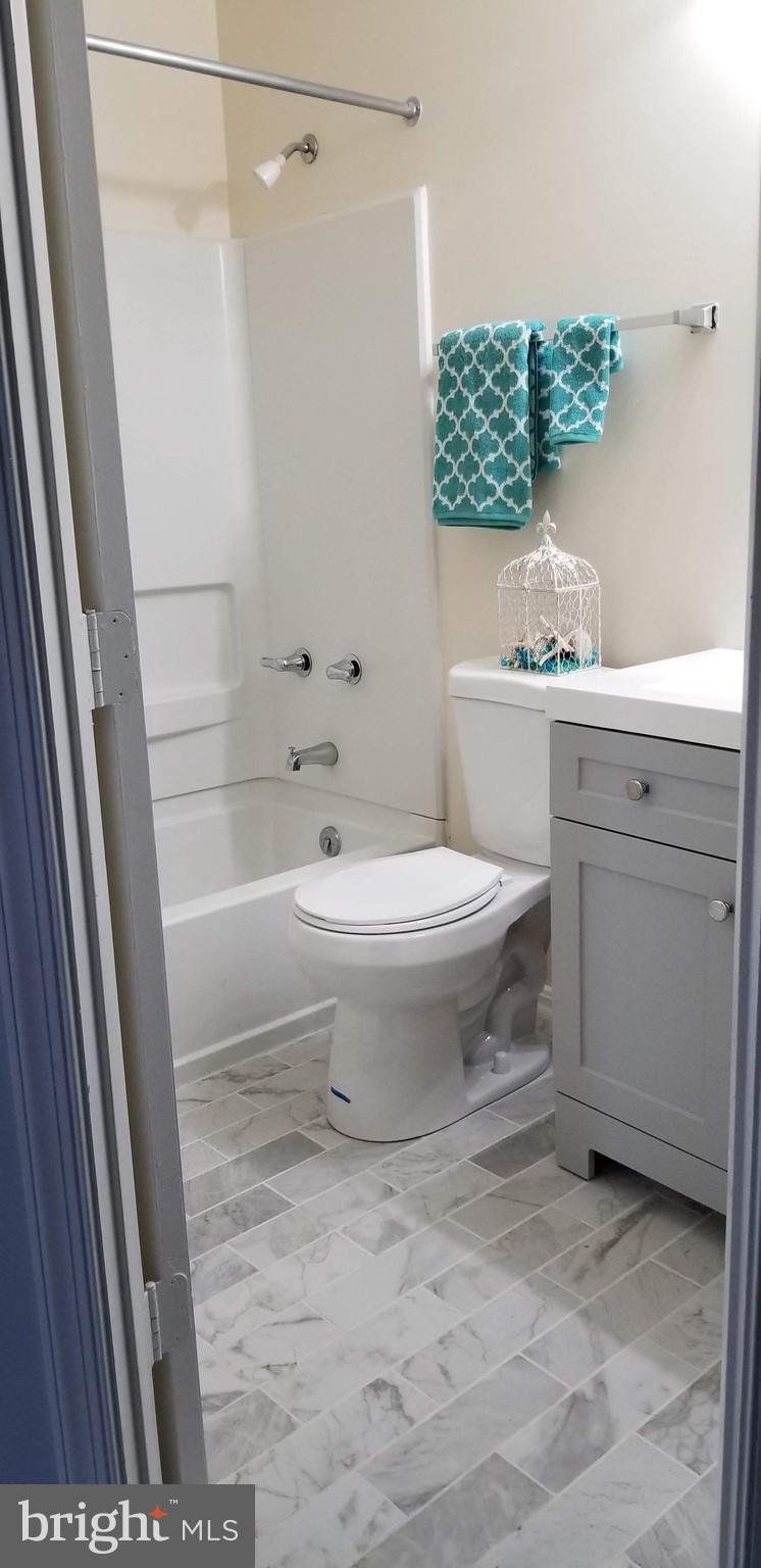 ST CHARLES HAMPSHIRE - Residential