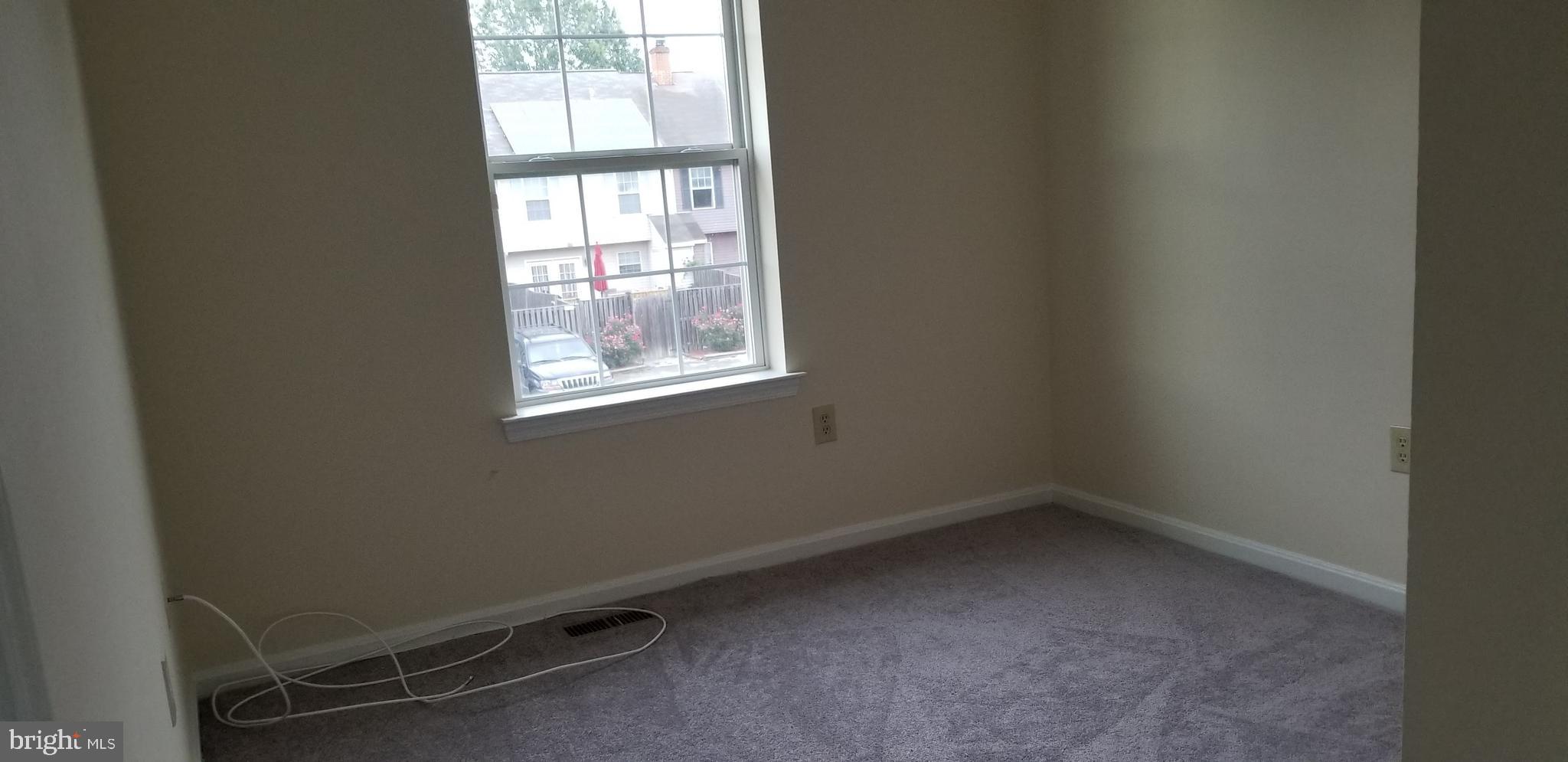 ST CHARLES HAMPSHIRE - Residential