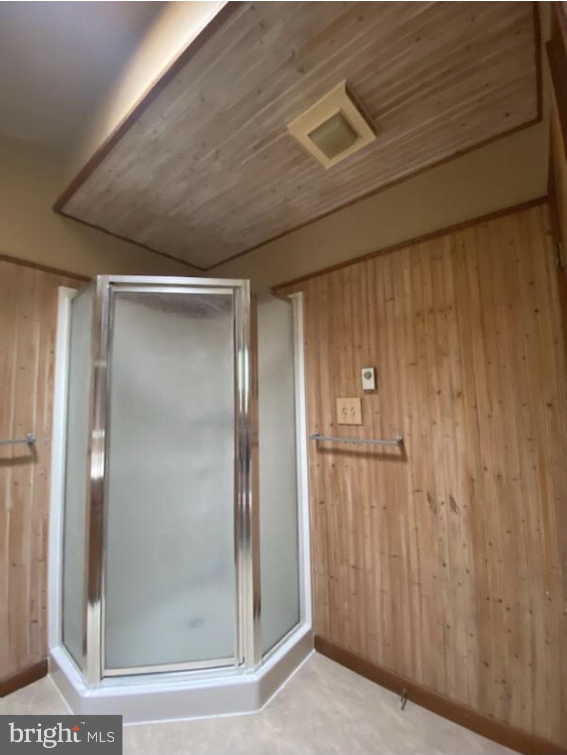 RIVER RIDGE SUBDIVISION - Residential Lease