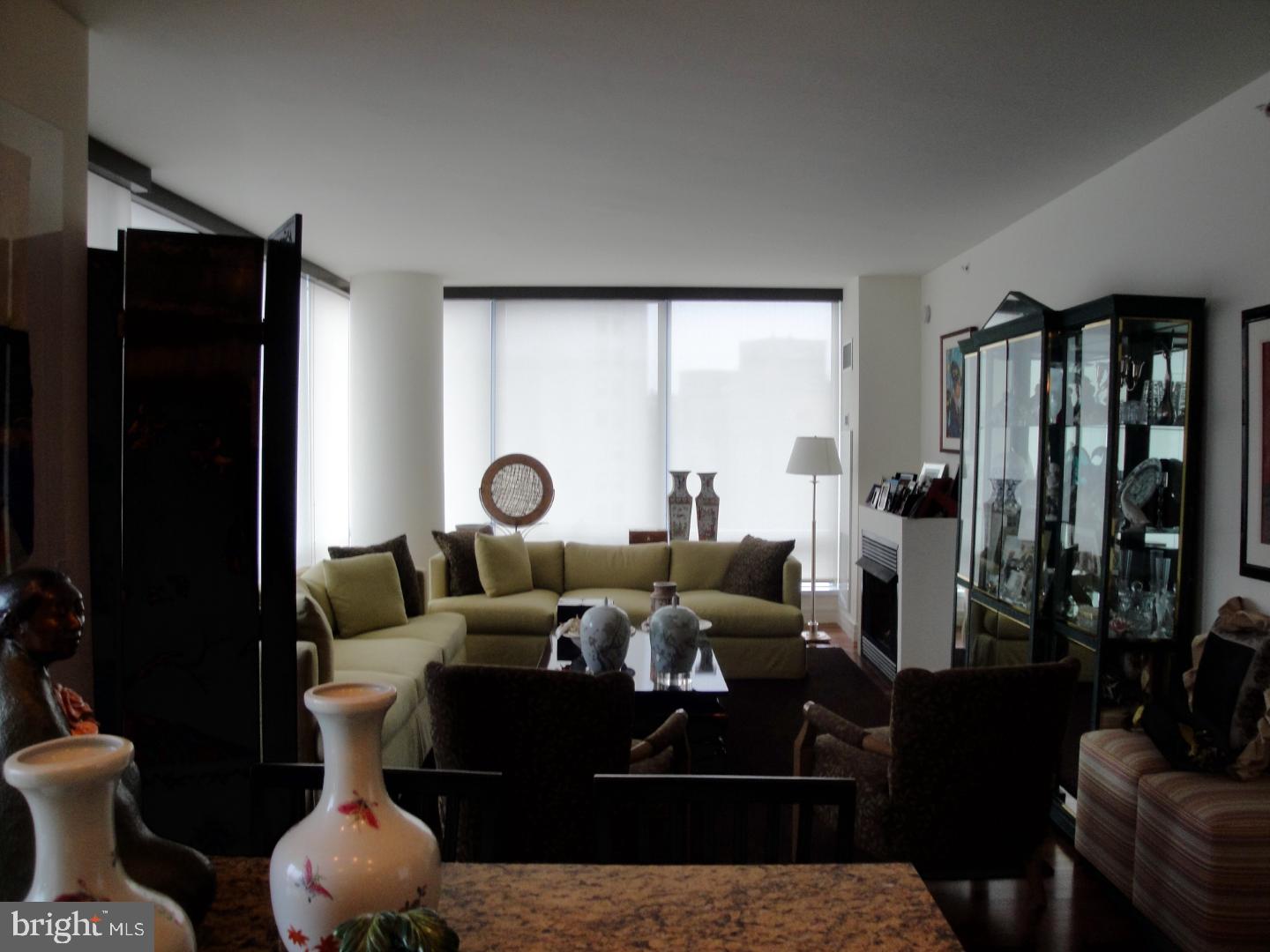 AVENUE OF THE ARTS - Residential