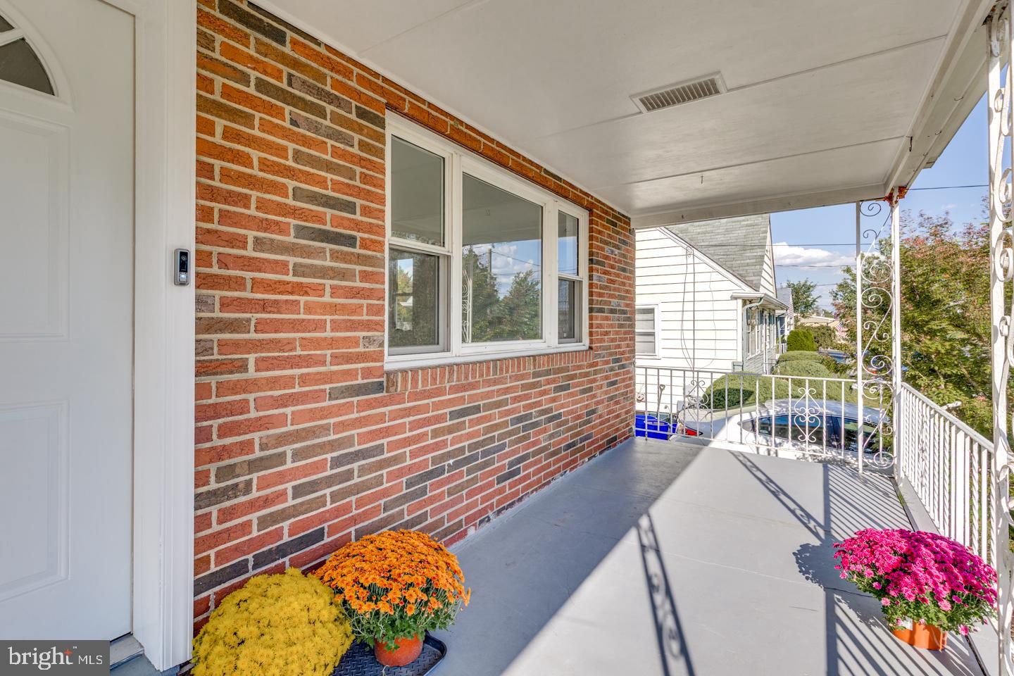 313 E WASHINGTON AVENUE