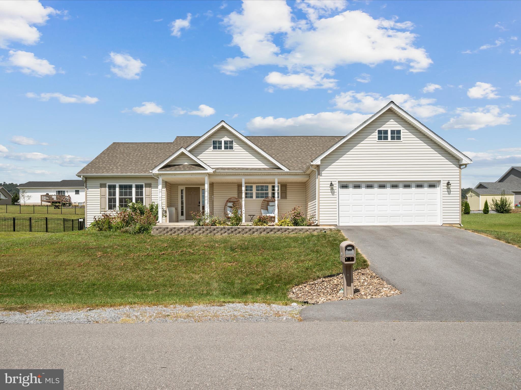 195 DUCKWOODS LANE