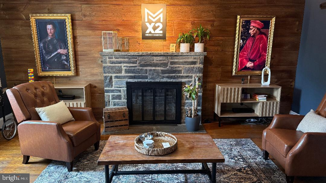 676 W GERMANTOWN PIKE