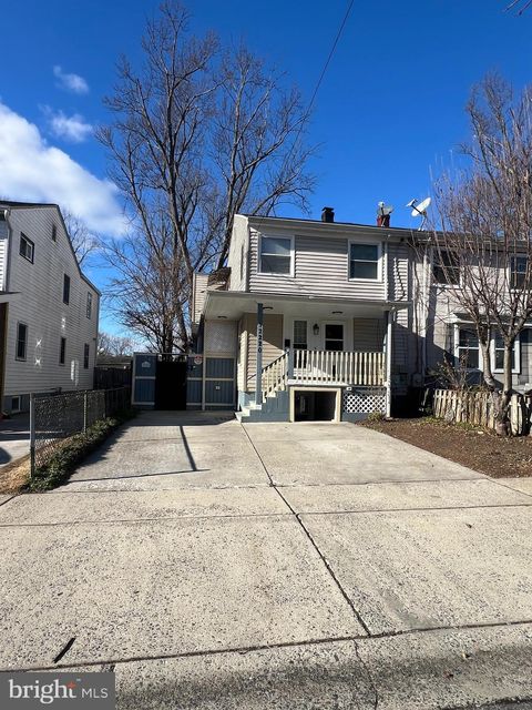Multifamily For Sale - 12220 Centerhill Street<br/> SILVER SPRING, MD 20902