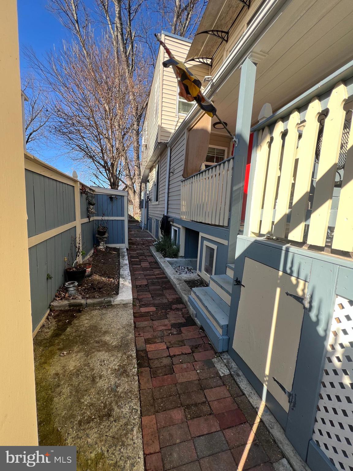 CONNECTICUT AVENUE ESTATES - Residential Income
