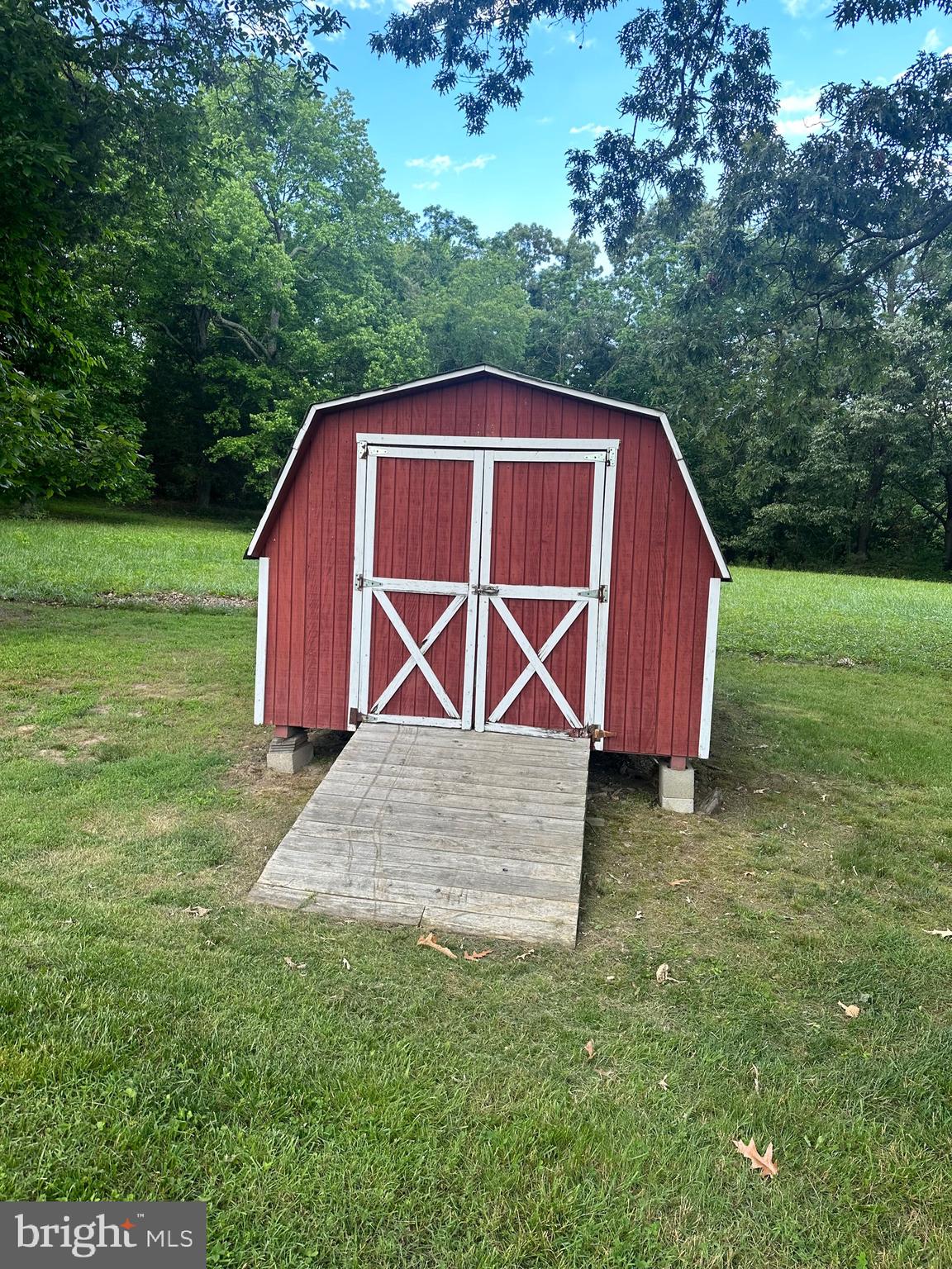 BRETON BAY ESTATES - Residential Lease