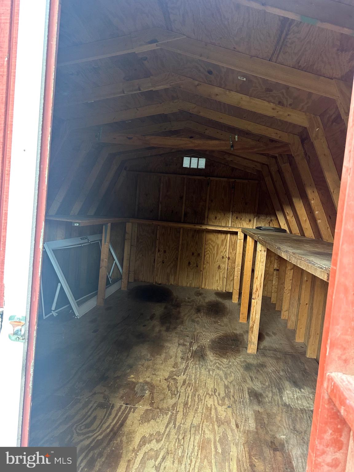 BRETON BAY ESTATES - Residential Lease