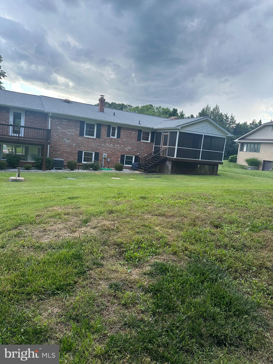 BRETON BAY ESTATES - Residential Lease