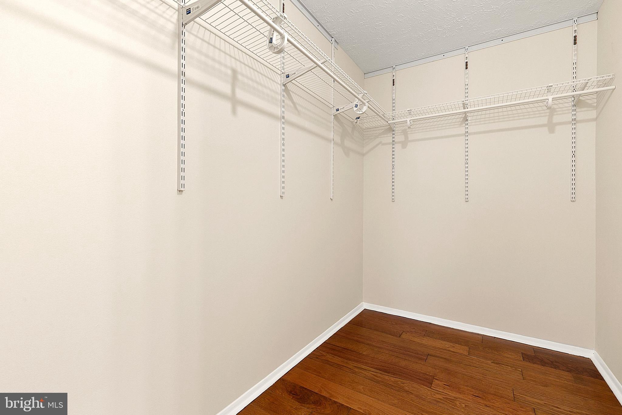 GUNNERS VIEW - Residential