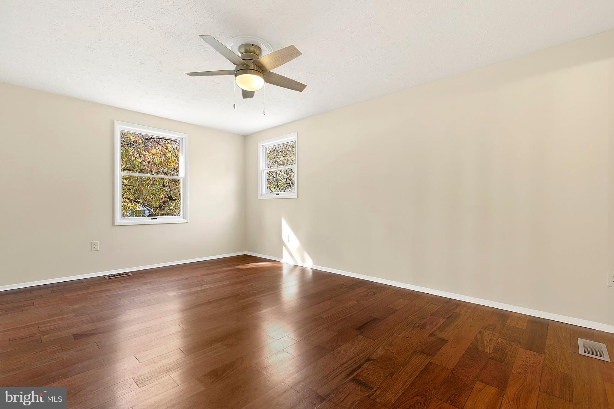 GUNNERS VIEW - Residential