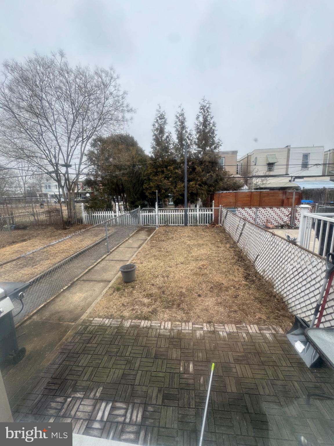 BRIDESBURG - Residential