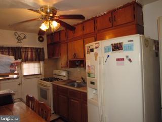 WEST HILLS - Residential