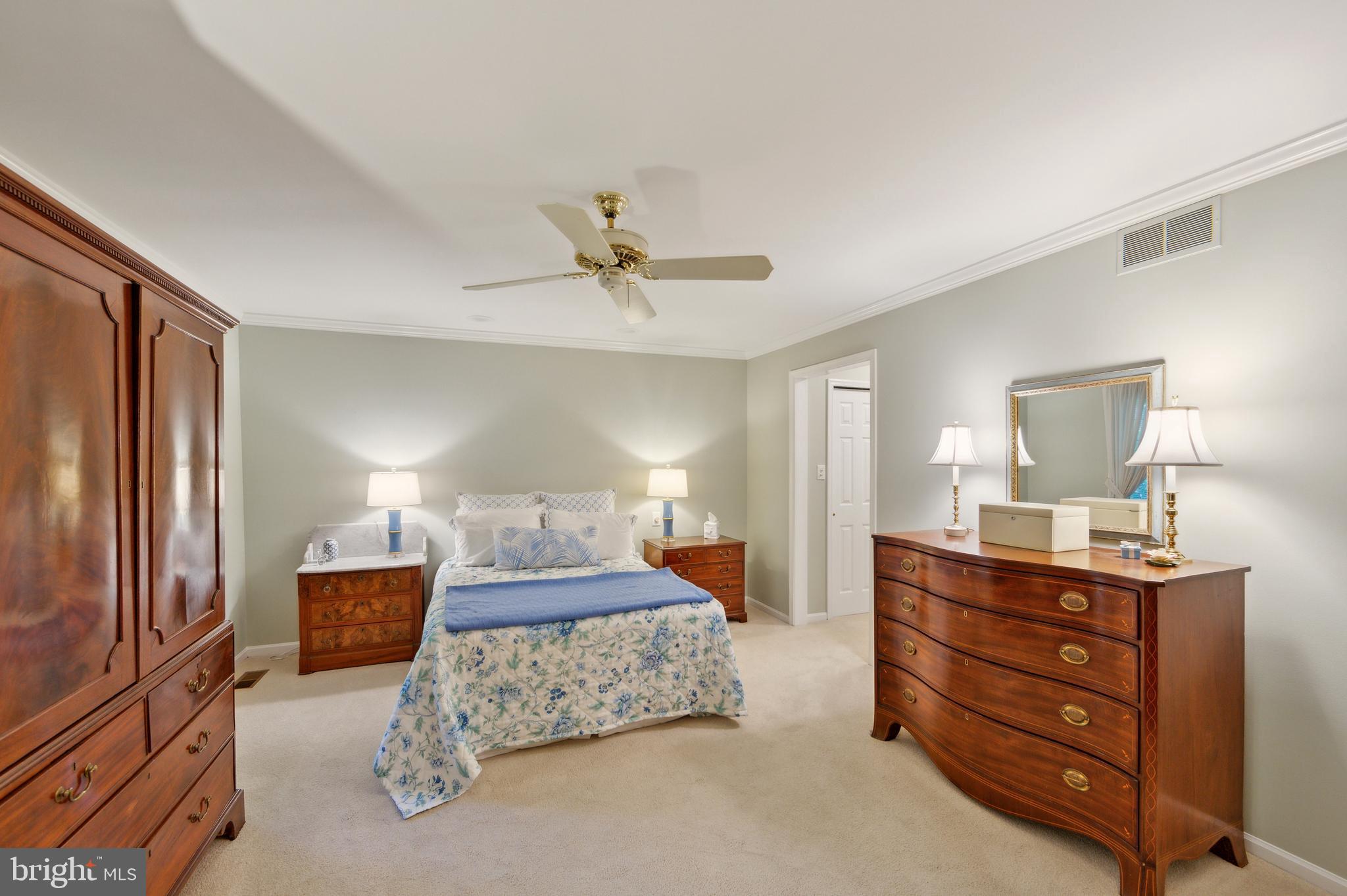 HERSHEYS MILL ESTS - Residential