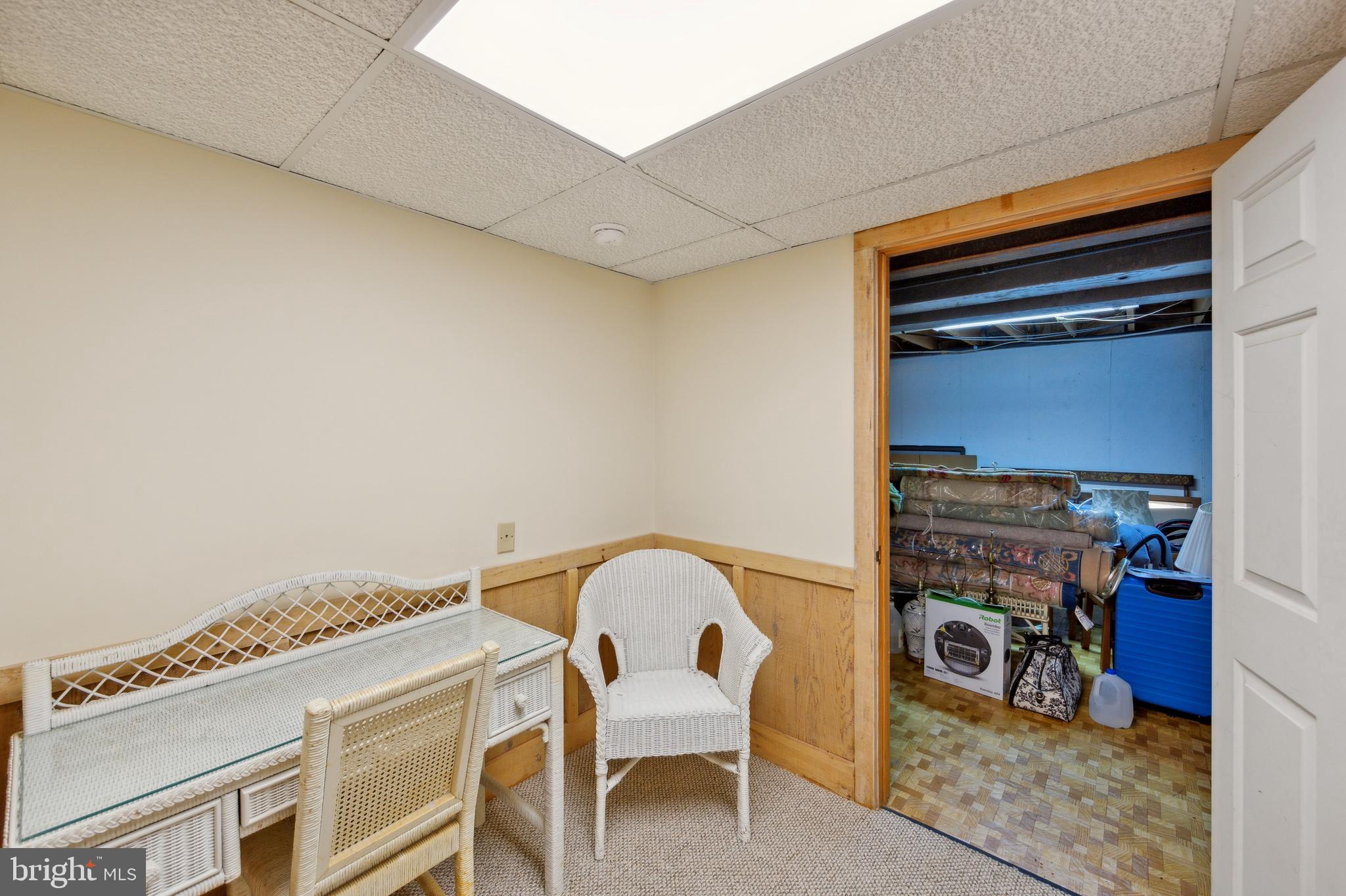 HERSHEYS MILL ESTS - Residential