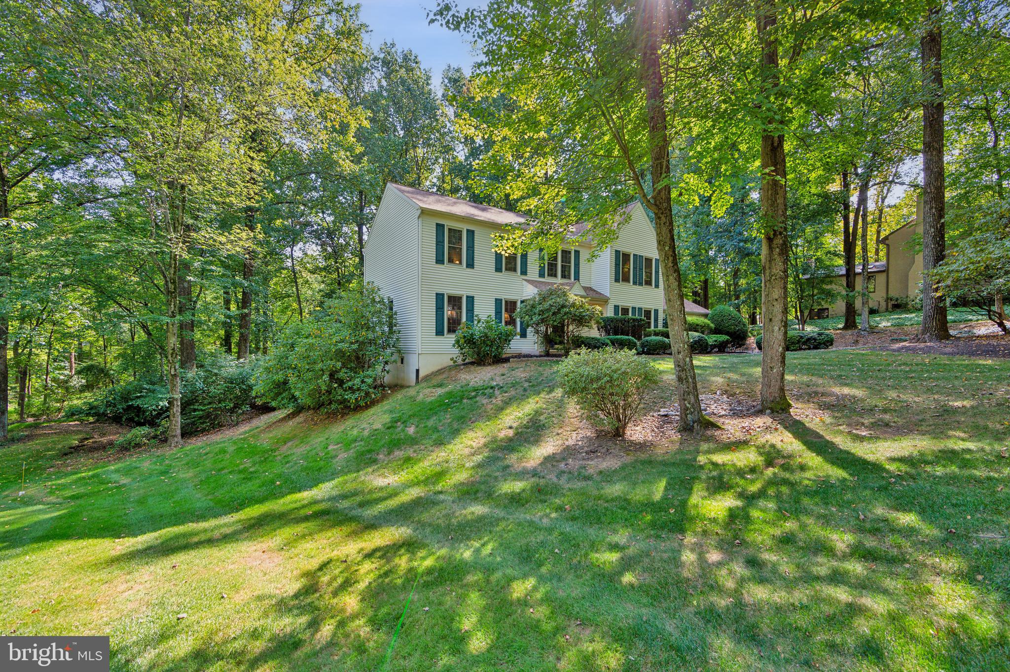 HERSHEYS MILL ESTS - Residential