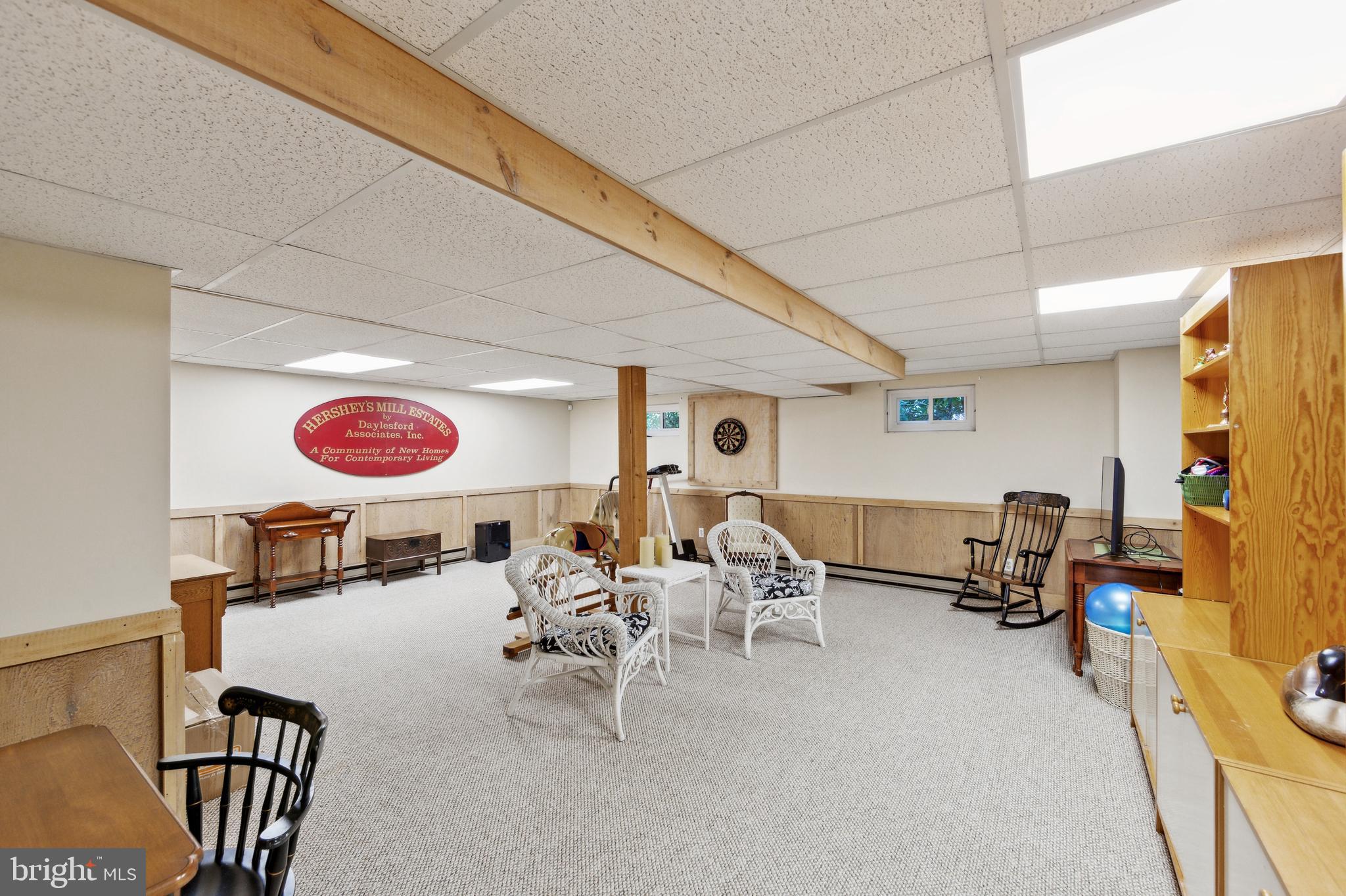 HERSHEYS MILL ESTS - Residential