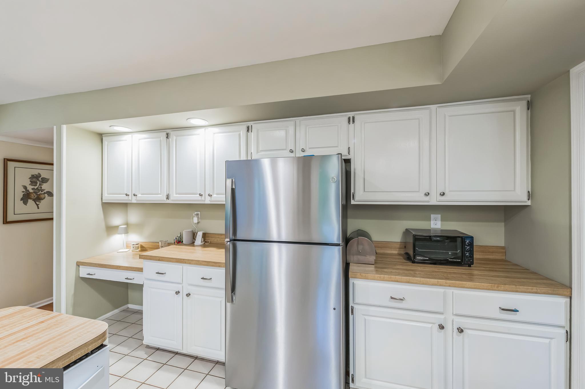 HERSHEYS MILL ESTS - Residential