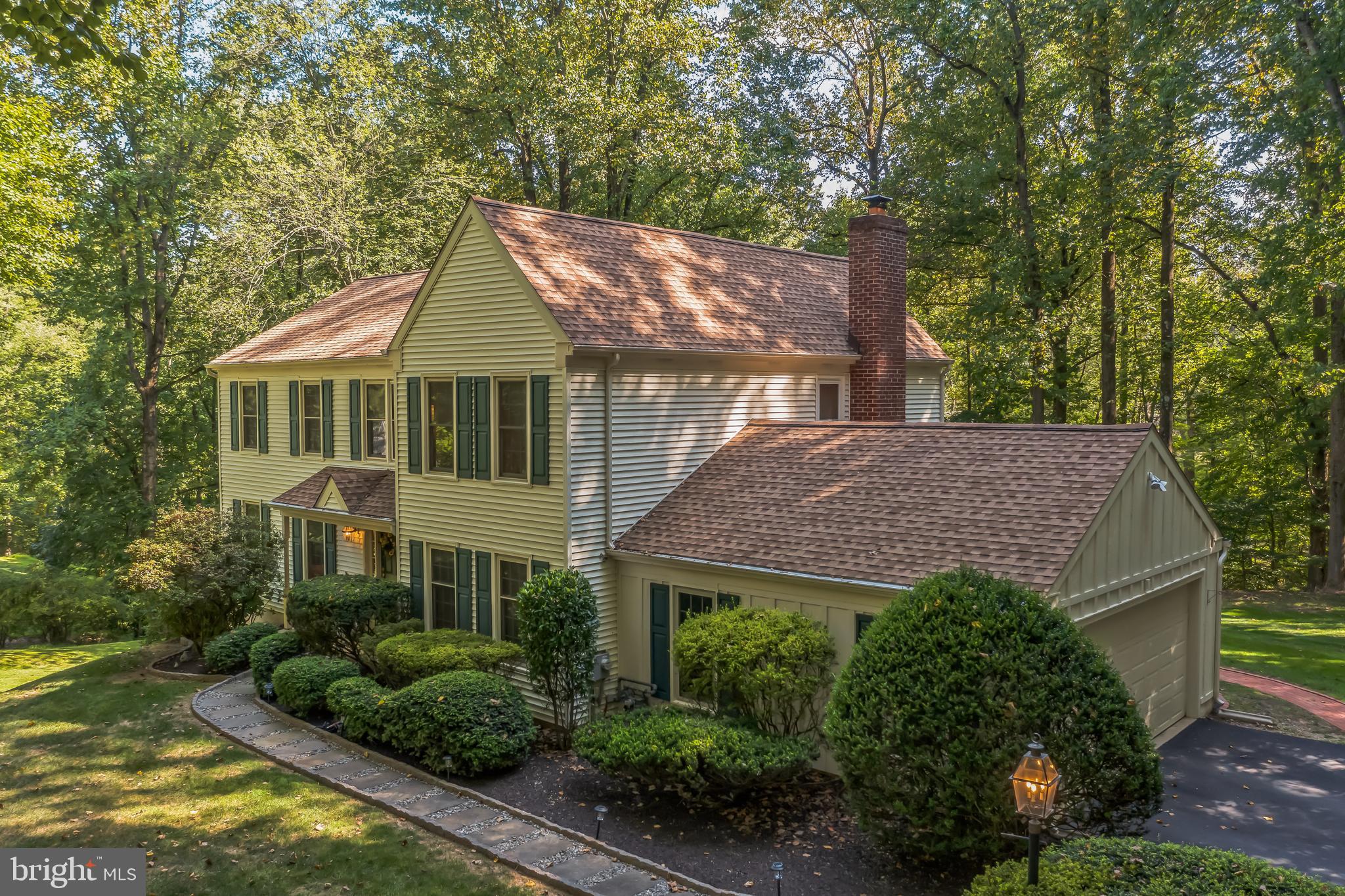 HERSHEYS MILL ESTS - Residential