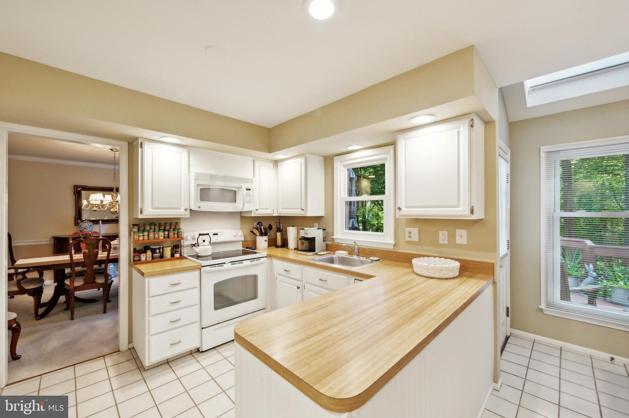 HERSHEYS MILL ESTS - Residential