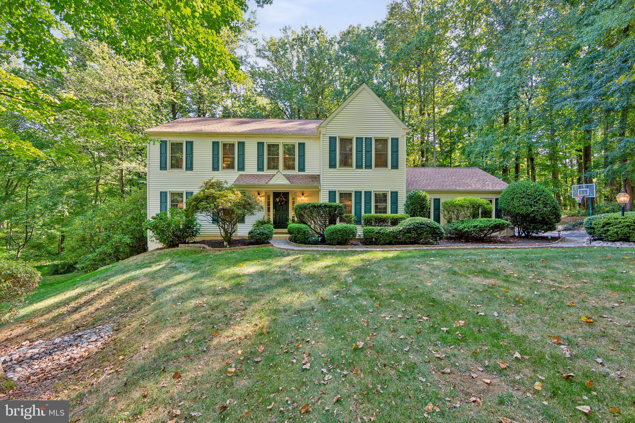 HERSHEYS MILL ESTS - Residential