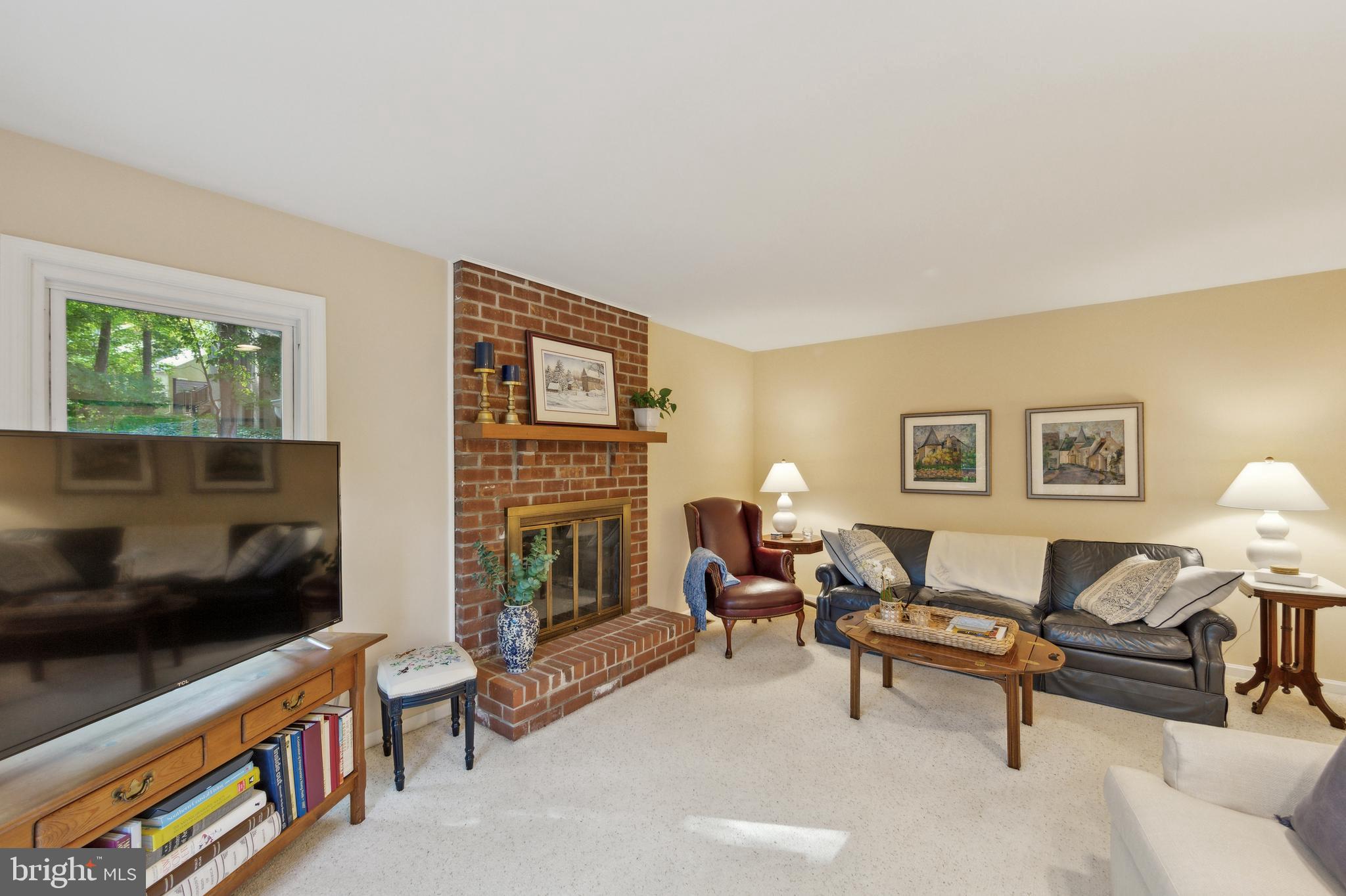 HERSHEYS MILL ESTS - Residential