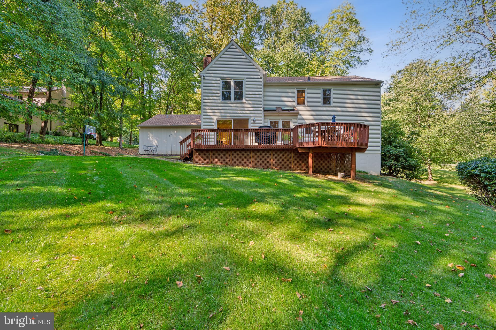 HERSHEYS MILL ESTS - Residential