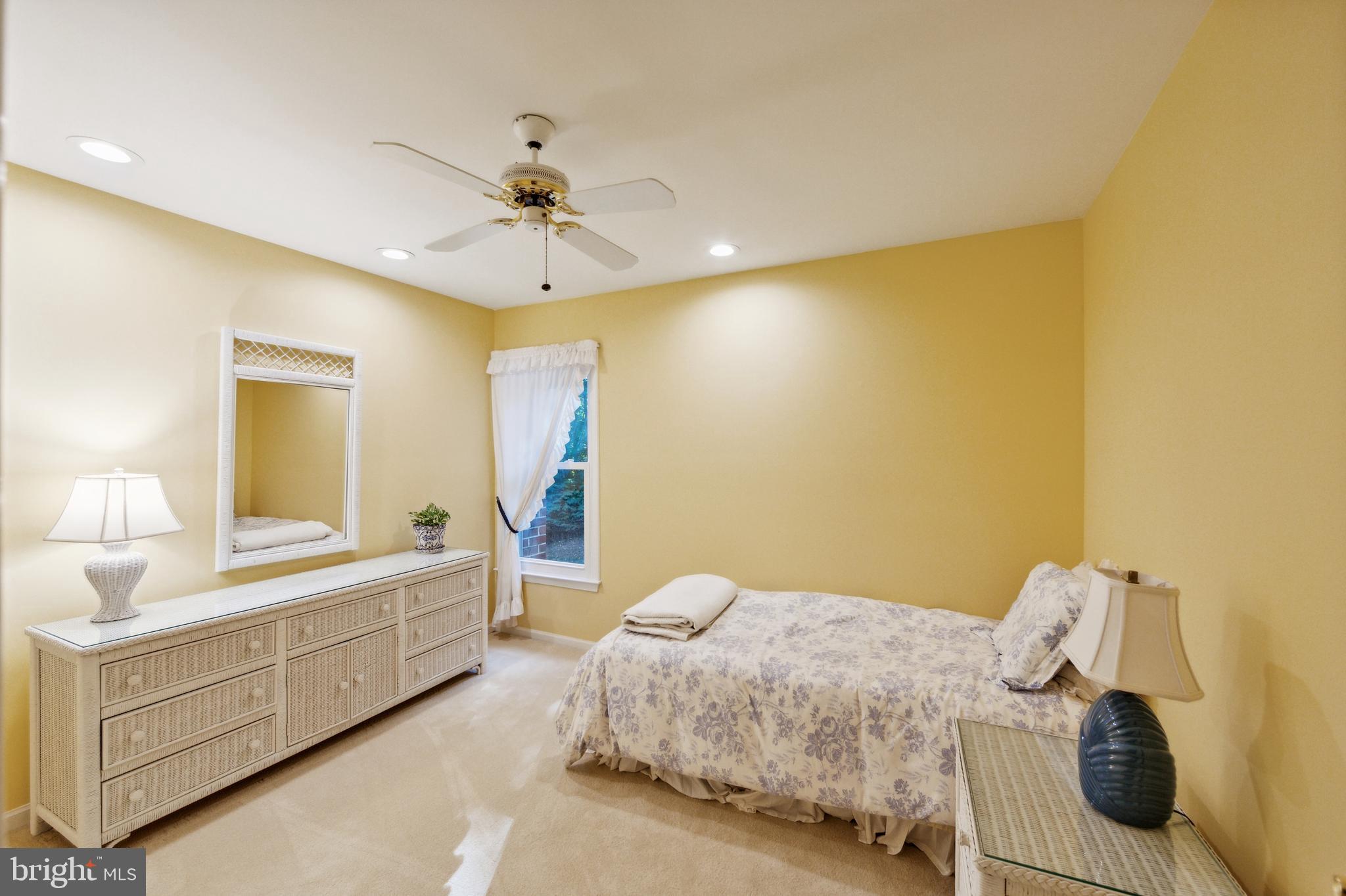 HERSHEYS MILL ESTS - Residential