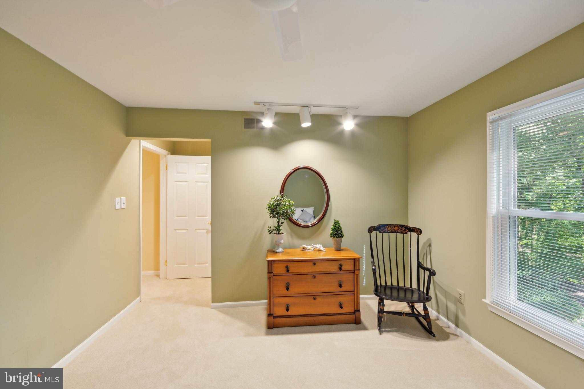 HERSHEYS MILL ESTS - Residential