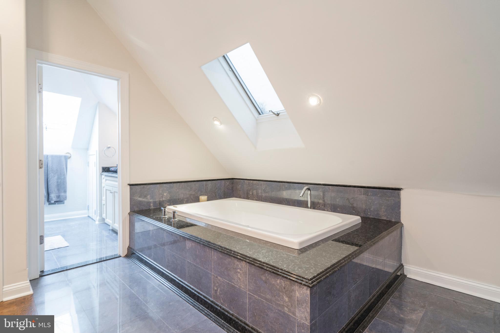 NORTHWOODS - Residential