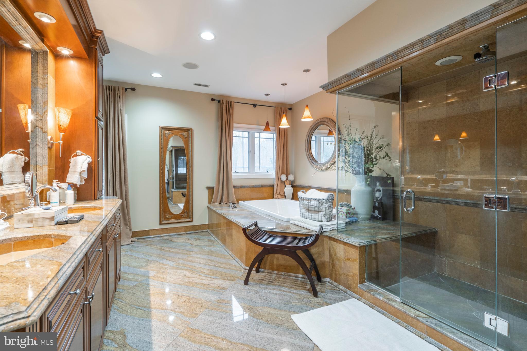 NORTHWOODS - Residential