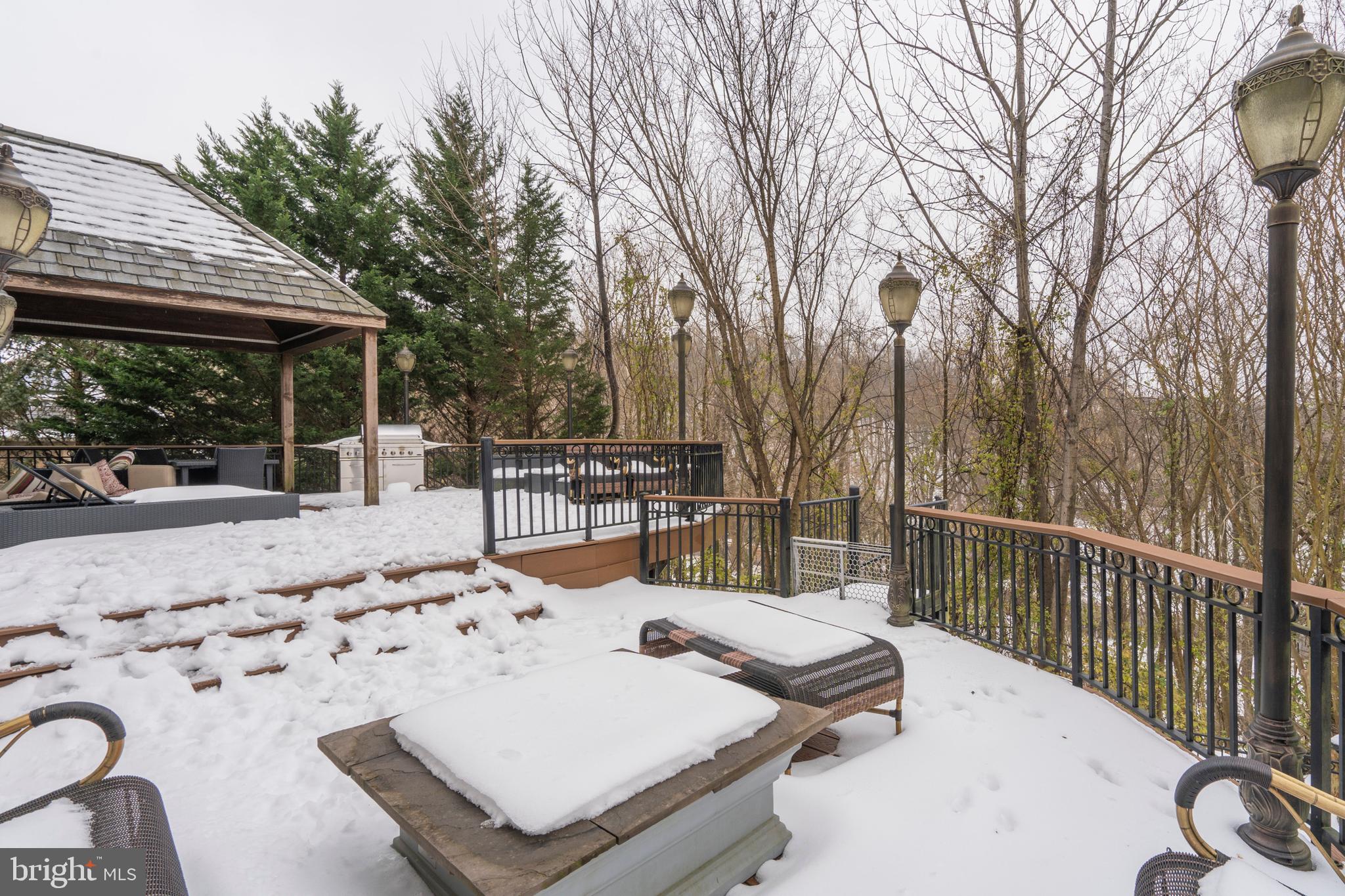 NORTHWOODS - Residential