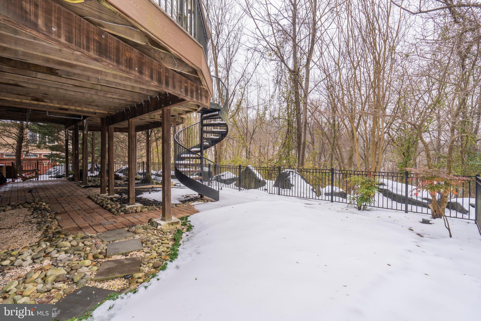 NORTHWOODS - Residential