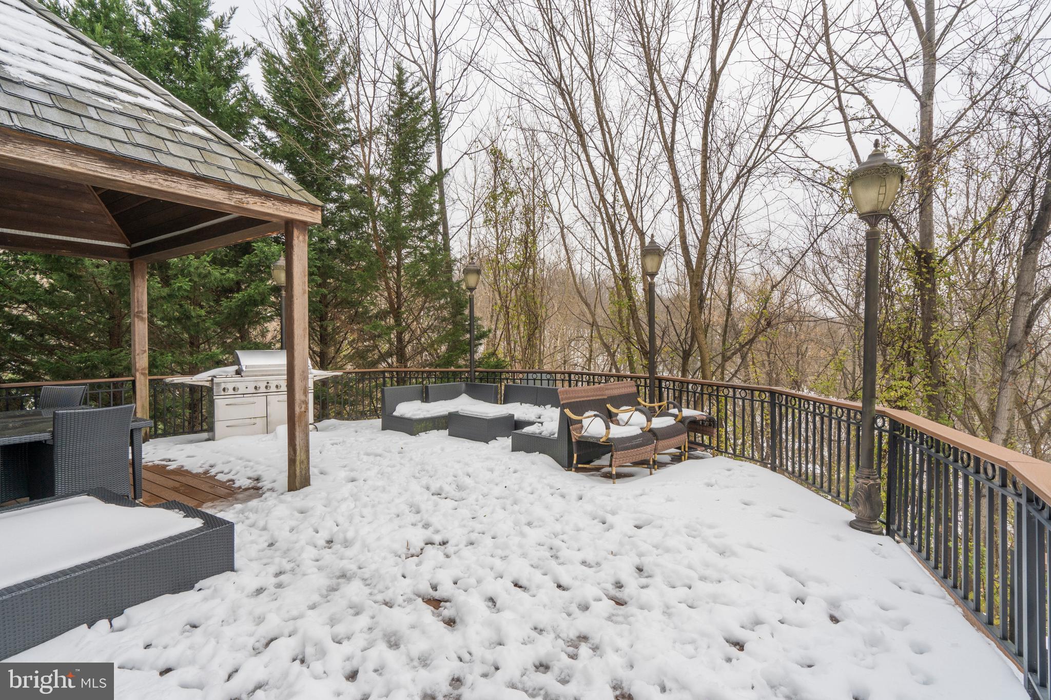 NORTHWOODS - Residential