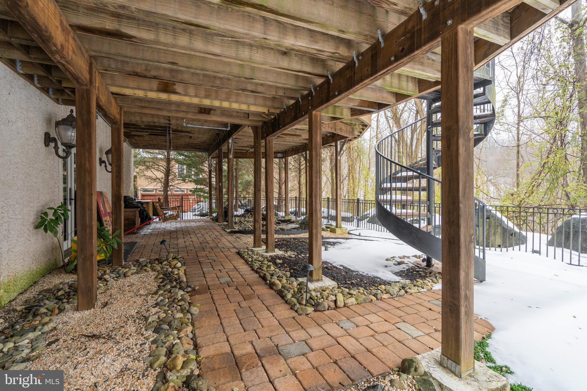 NORTHWOODS - Residential