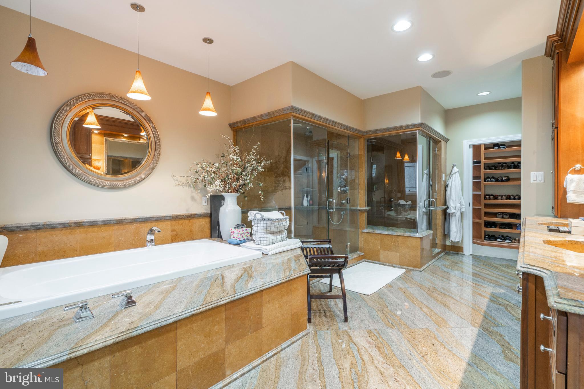 NORTHWOODS - Residential