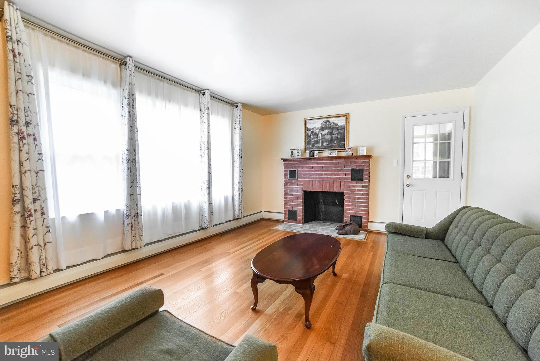 FLAT IRON - Residential