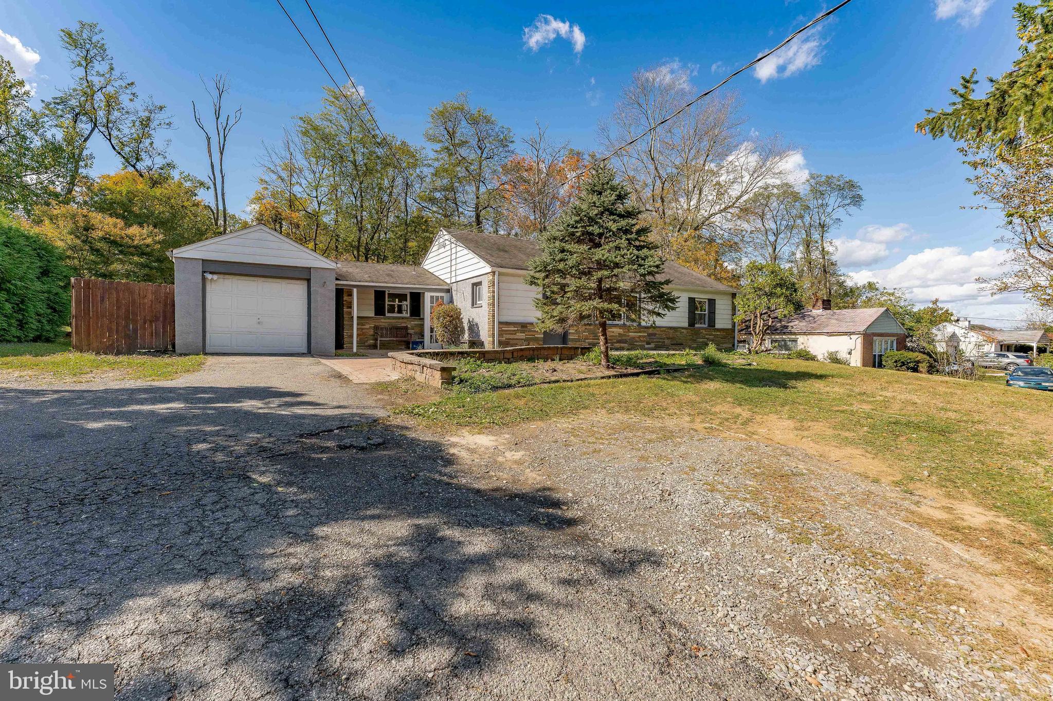 910 S CHESTER ROAD