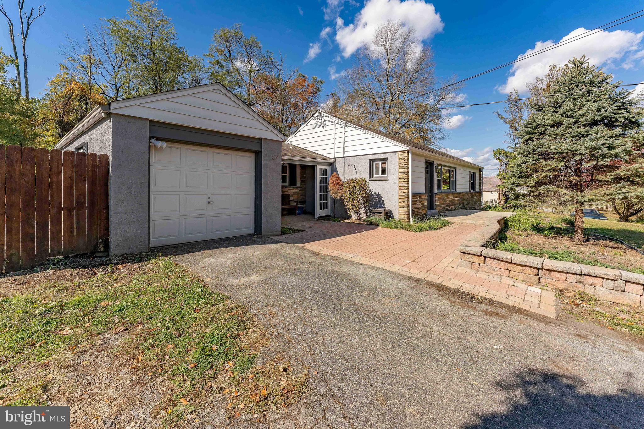 910 S CHESTER ROAD