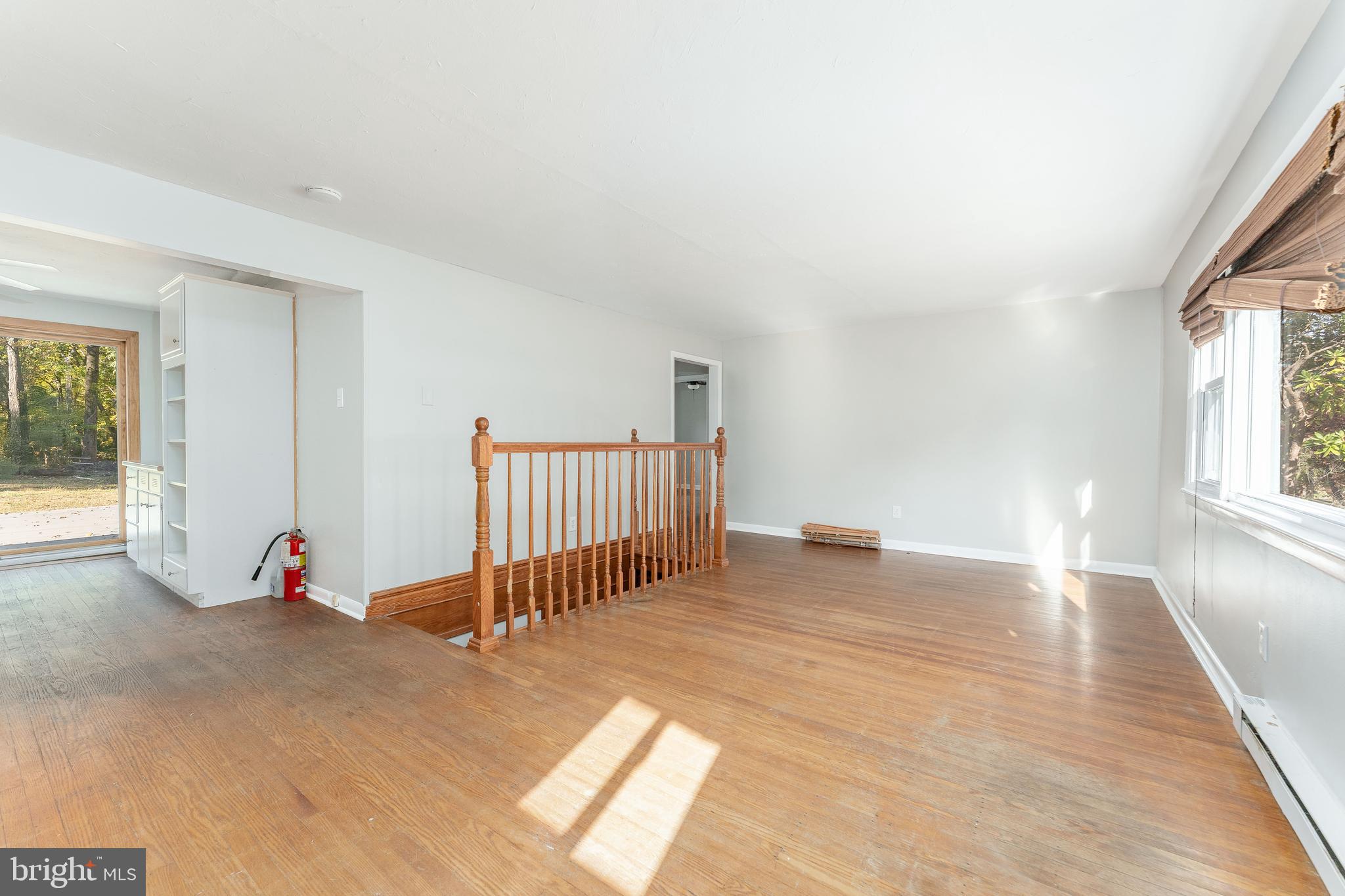 910 S CHESTER ROAD