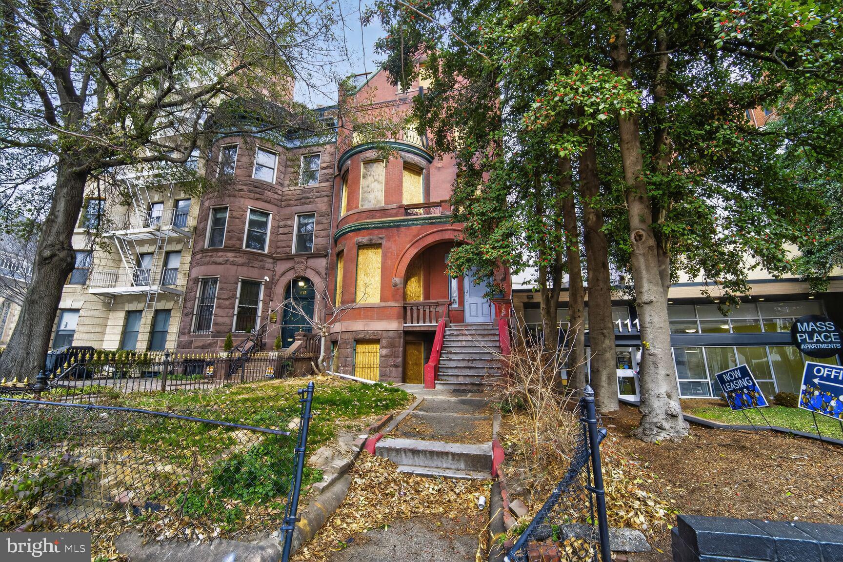 1113 MASSACHUSETTS AVENUE NW