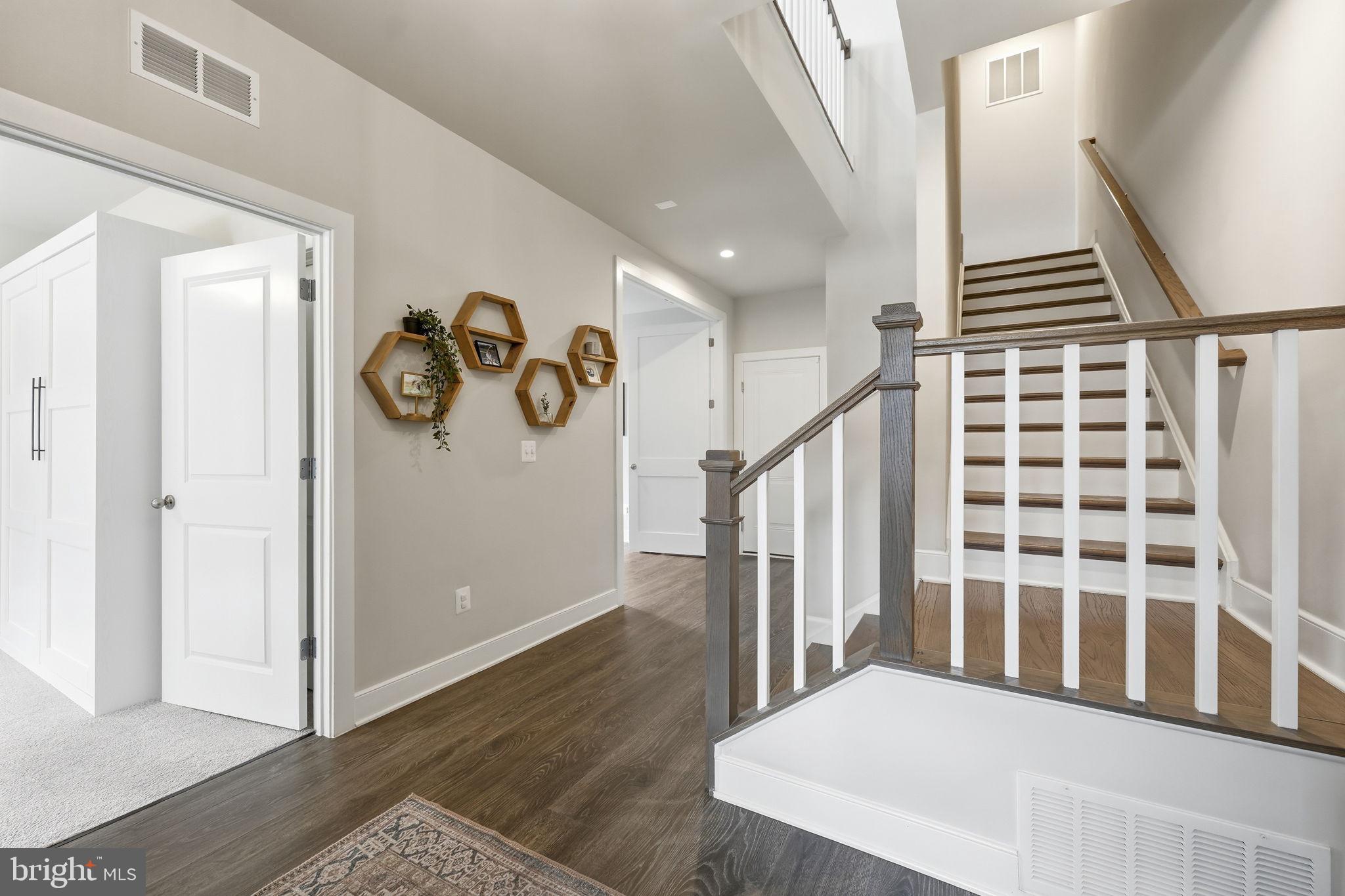 1476 MEADOWLARK GLEN ROAD