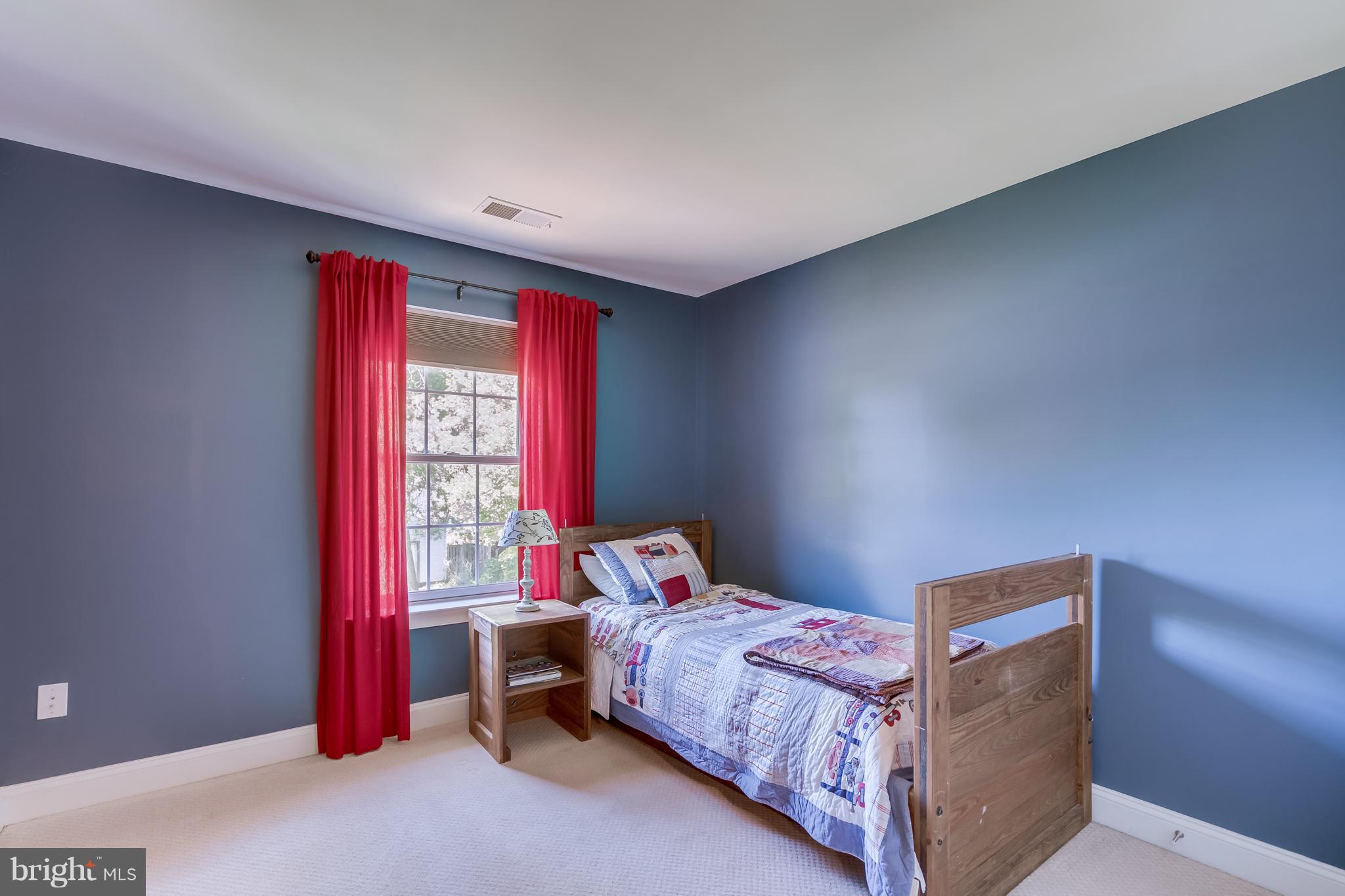 LAUREL - Residential