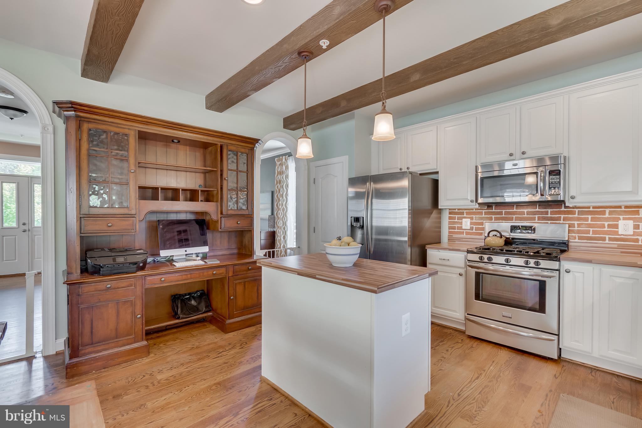 LAUREL - Residential