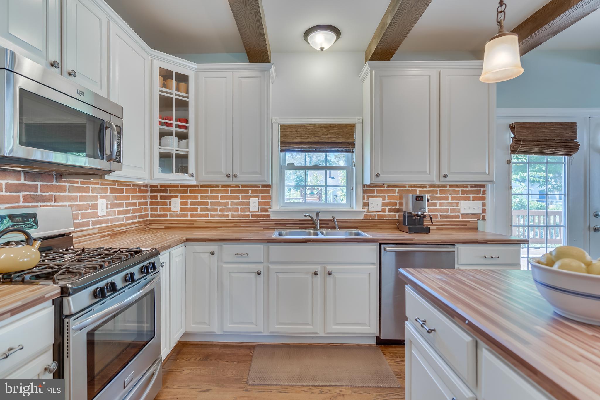 LAUREL - Residential