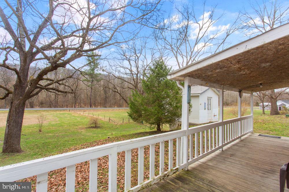 12111 SLEEPY HOLLOW LANE
