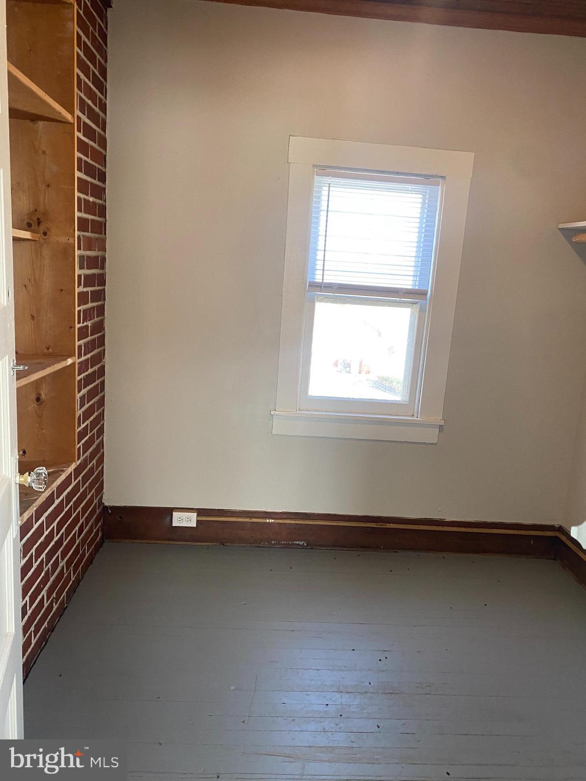 MARTINSBURG PIKE - Residential Lease