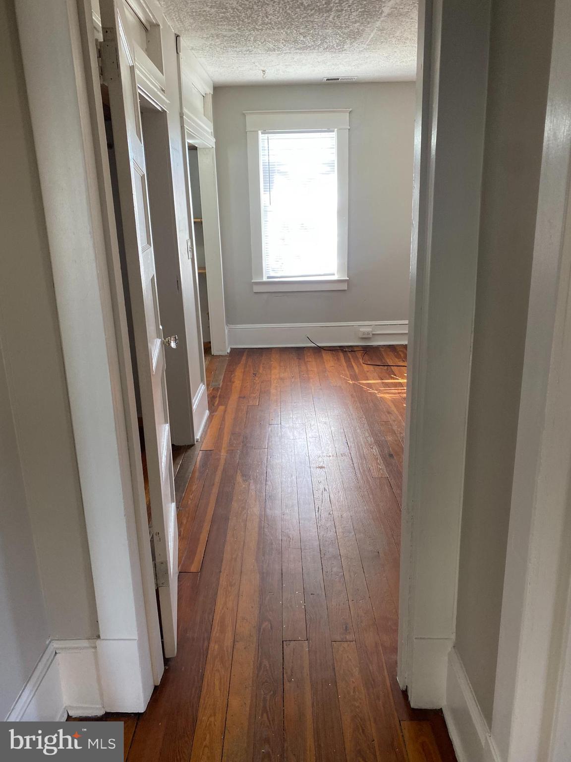 MARTINSBURG PIKE - Residential Lease