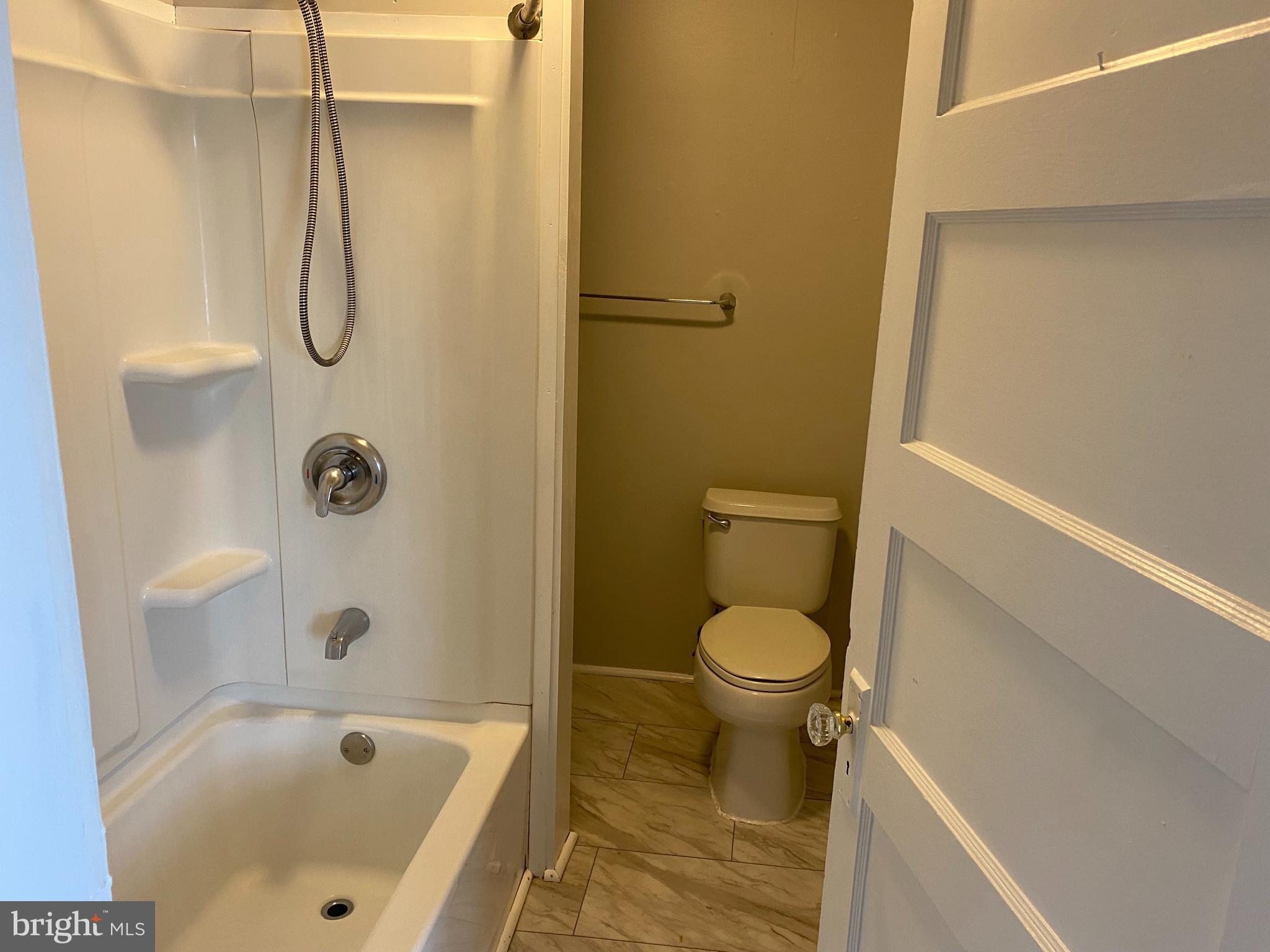 MARTINSBURG PIKE - Residential Lease