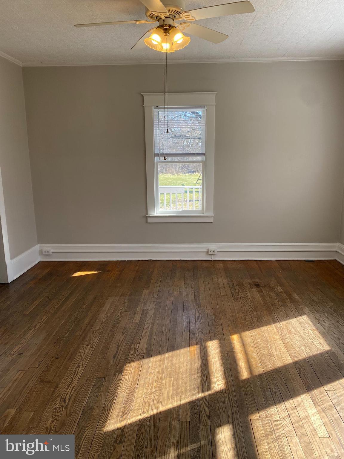 MARTINSBURG PIKE - Residential Lease